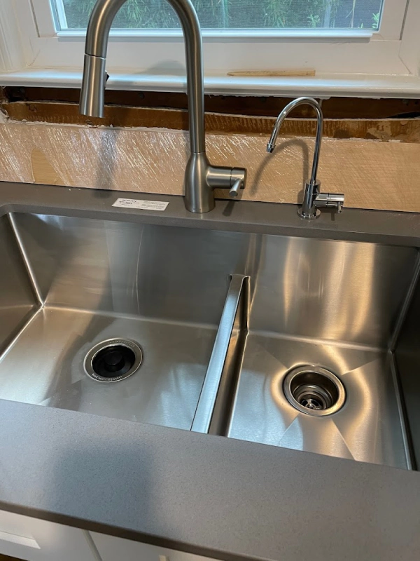 New sink that has been replaced